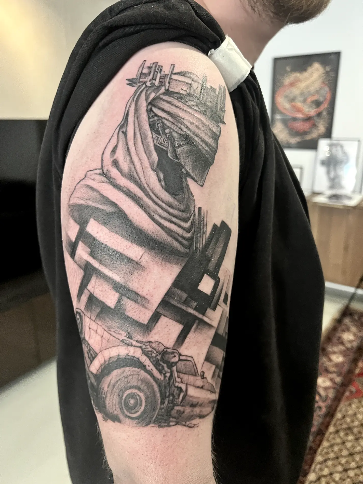 Der Wanderer – Tattoo von René Ghavami, Oberarm